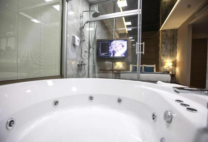 سوئیت پریمیوم, Best Western Premier Karsiyaka Convention & Spa