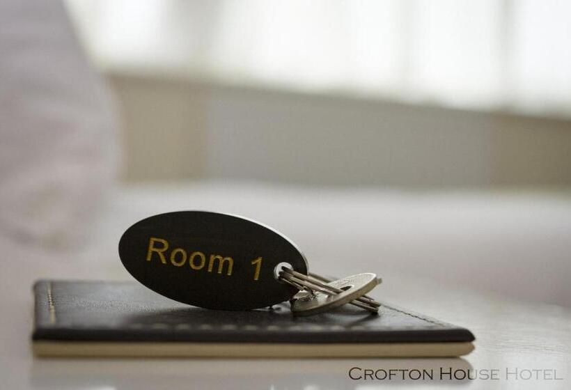 Номер Стандарт, Crofton House