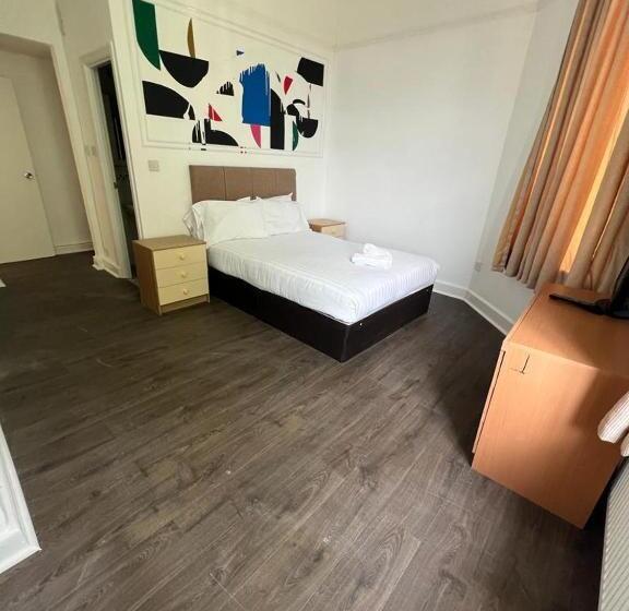 اتاق عادی, Crofton House