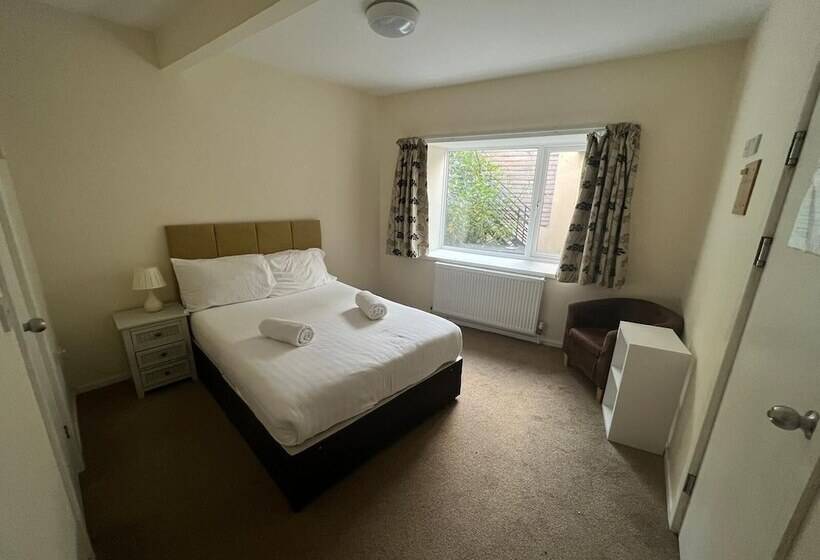 اتاق عادی, Crofton House