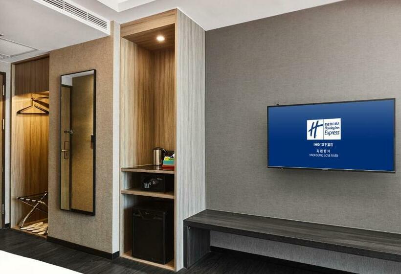 חדר סטנדרט, Holiday Inn Express Kaohsiung Love River, An Ihg