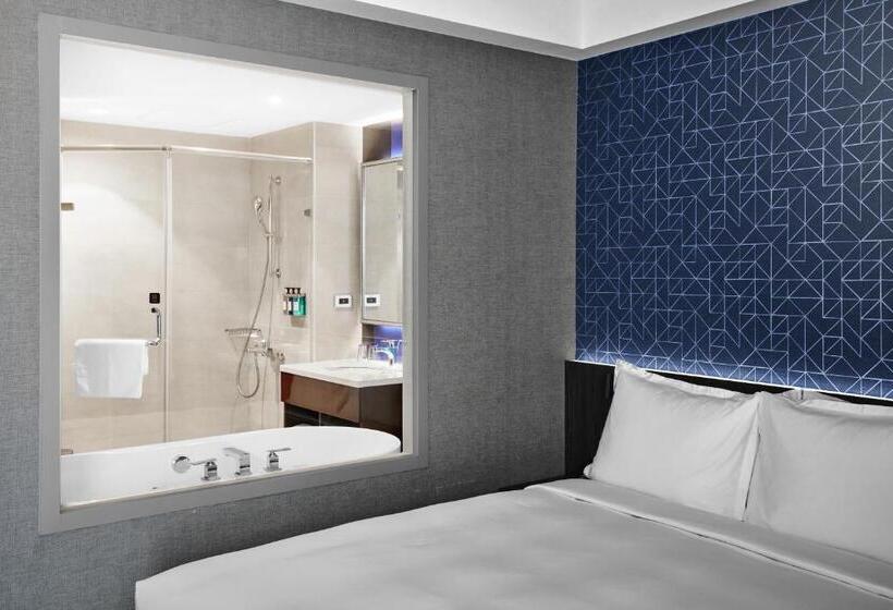 חדר סטנדרט עם מיטת קינג, Holiday Inn Express Kaohsiung Love River, An Ihg