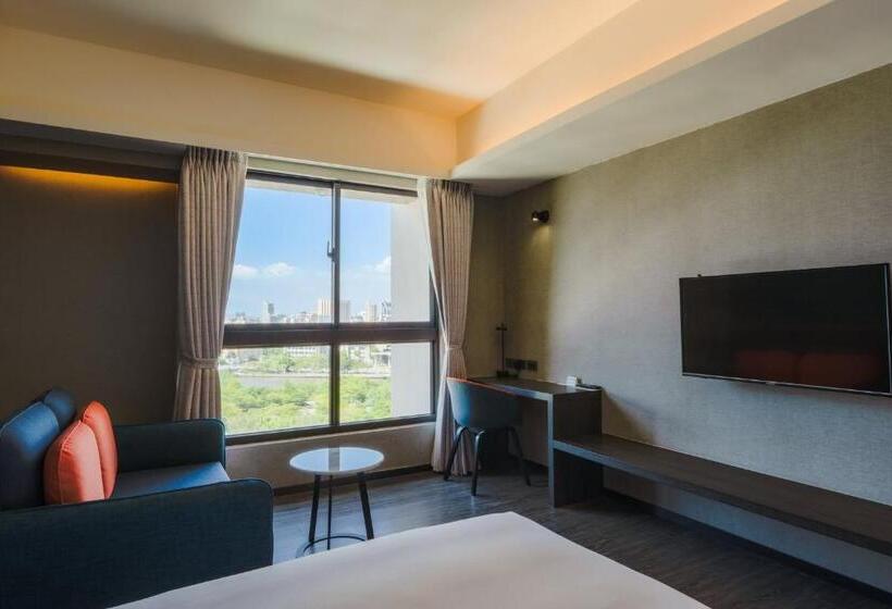 חדר סטנדרט, Holiday Inn Express Kaohsiung Love River, An Ihg