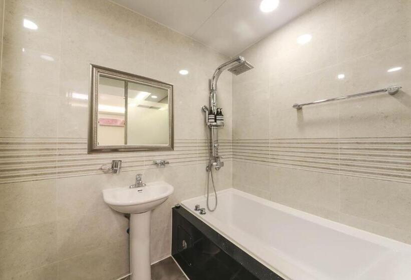 スタンダードルーム, Sugar