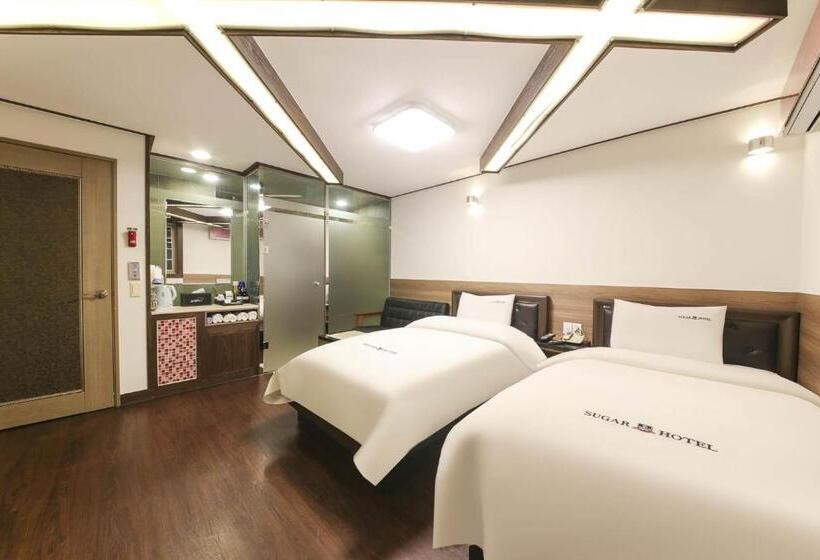 エコノミールーム, Sugar