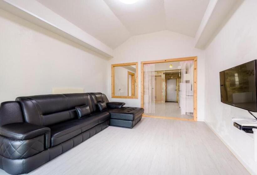 1 Bedroom House, Jeju Turning Point Pension