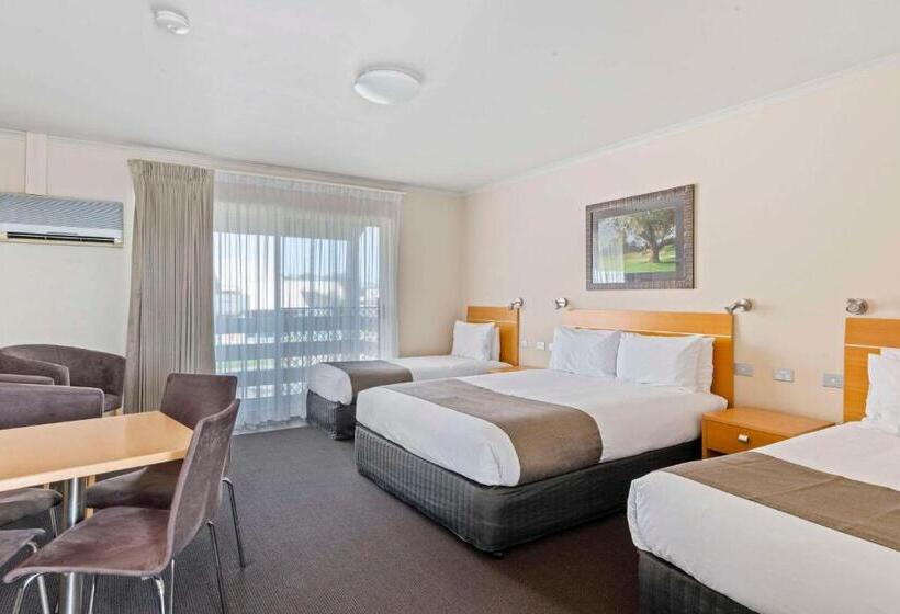 חדר סטנדרט לארבעה, Comfort Inn Clubarham