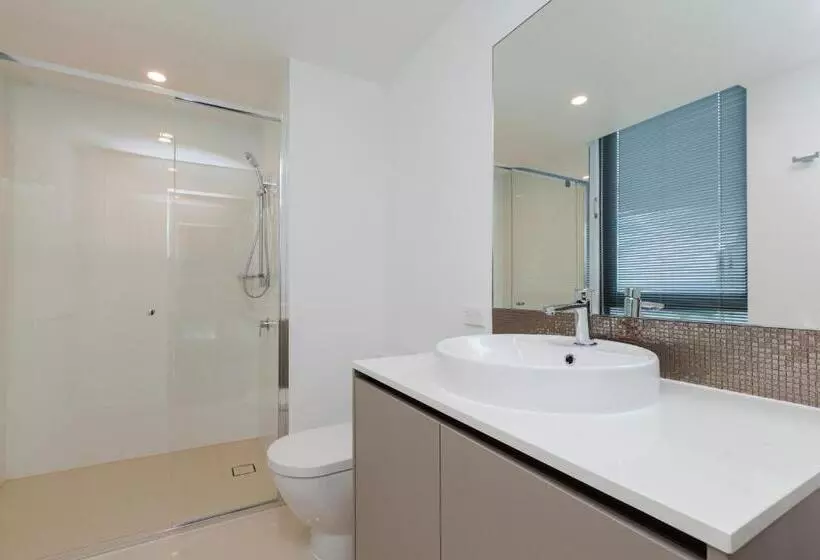 2 Bedroom Apartment with Views, Rhapsody Resort   Official