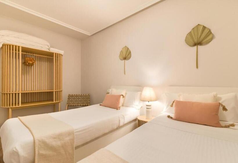 آپارتمان 1 خوابه, Roisa Centro