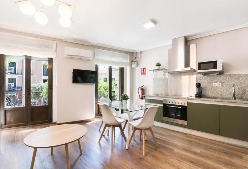 استودیو استاندارد با بالکن, Roisa Centro