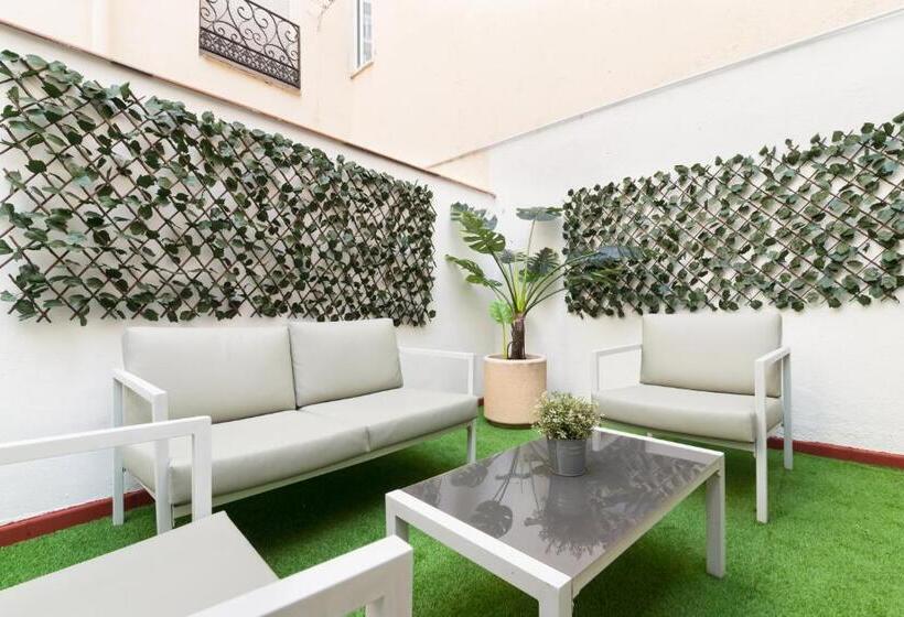 آپارتمان 1 خوابه با تراس, Roisa Centro