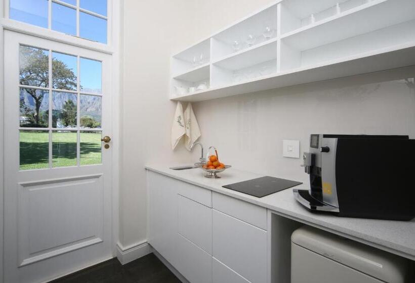 جناح مزود بحمام سباحة, Adara Palmiet Valley Luxurious Boutique Farm