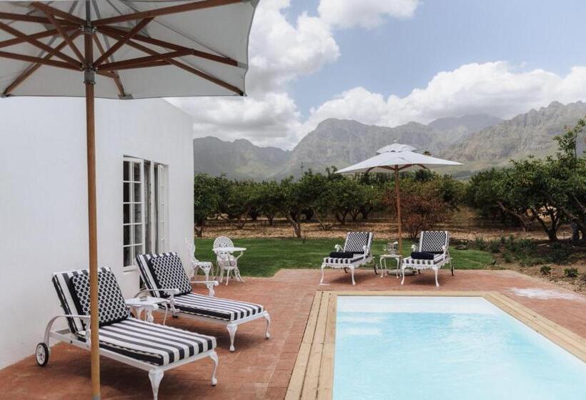 جناح مزود بحمام سباحة, Adara Palmiet Valley Luxurious Boutique Farm