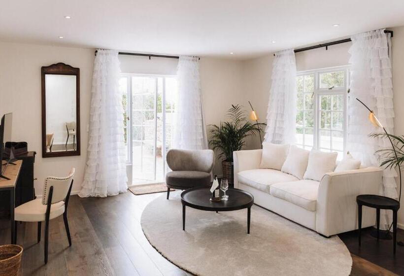 جناح مزود بحمام سباحة, Adara Palmiet Valley Luxurious Boutique Farm