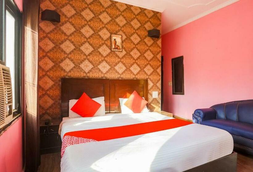 Klassiskt Trippelrum, Collection O Suryansh