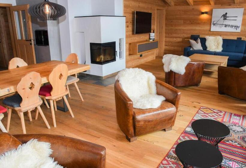 בקתת חדר, Astn Hütten Residenz Waldsicht Königsleiten Ferienwohnungen