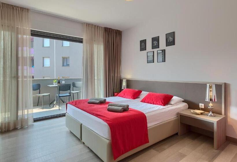 غرفة قياسية مزوَّدة بشُرفة, Pula City Center Accommodation With Free Parking