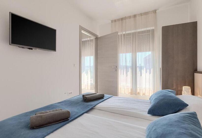 غرفة سوبيريور رباعية, Pula City Center Accommodation With Free Parking