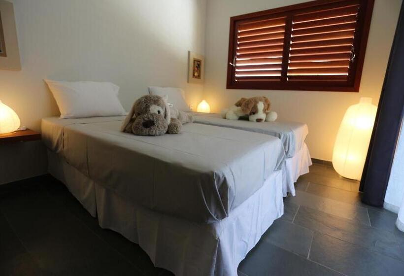 패밀리 아파트, Flor Da Mata