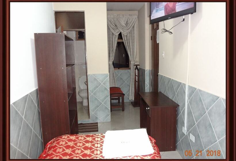 اتاق استاندارد یک نفره, Hostelling Bustillo