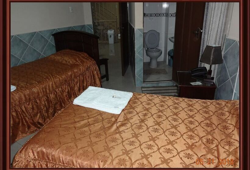 اتاق استاندارد یک نفره, Hostelling Bustillo