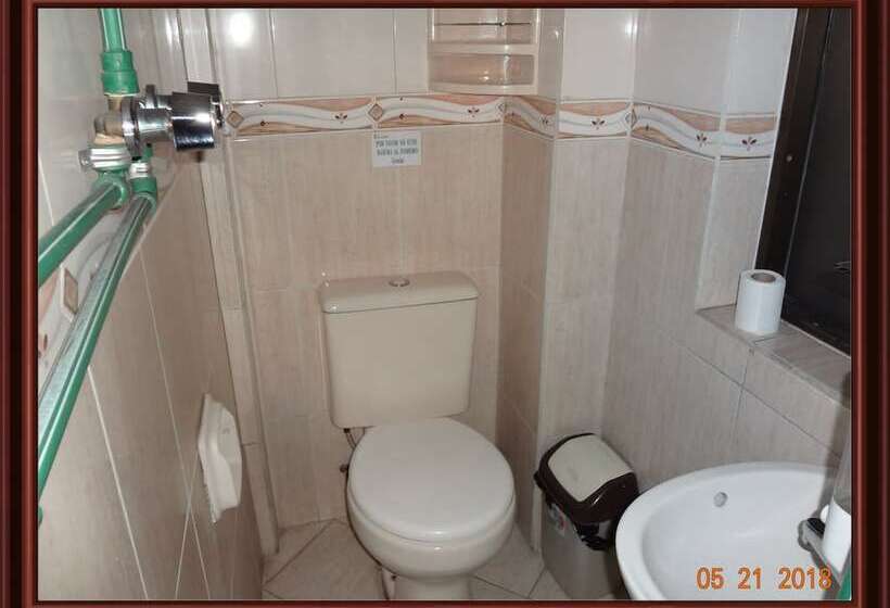 اتاق استاندارد یک نفره, Hostelling Bustillo