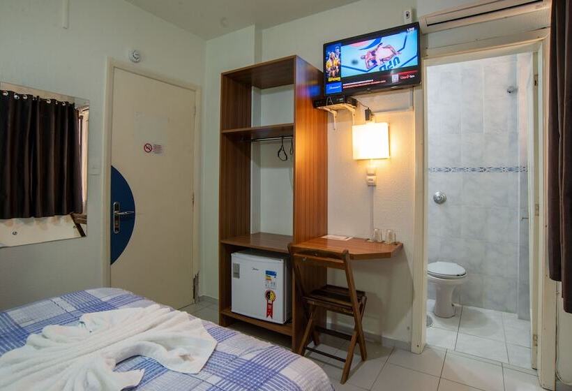 スタンダードルーム, Bandeira