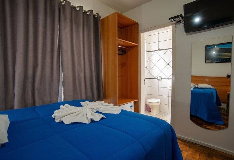 スタンダードトリプルルーム, Bandeira