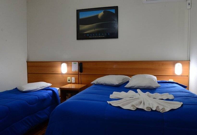 スタンダードトリプルルーム, Bandeira