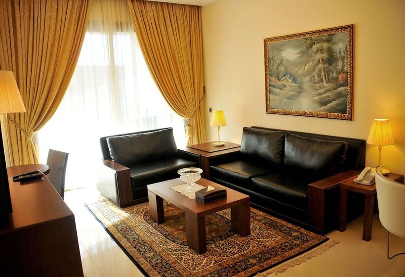 سوئیت با تخت بزرگ, Dolphin Royal Suites