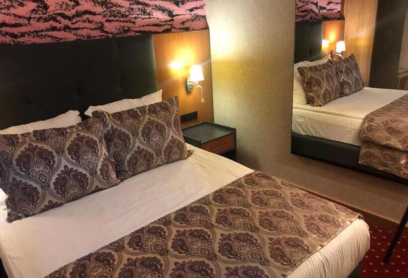 اتاق اکونومی, Euphoria Batumi Convention & Casino