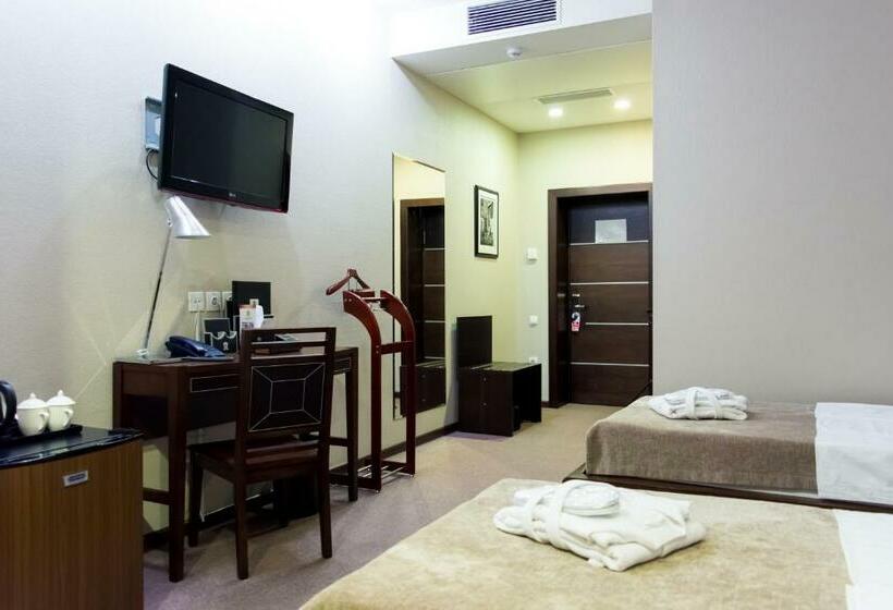 اتاق استاندارد, Grand M