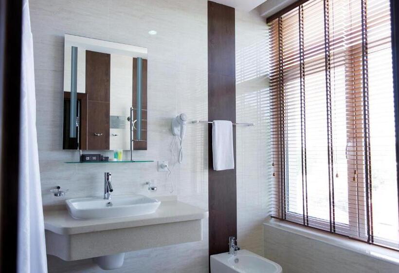 سوییت جونیور راحتی, Grand M