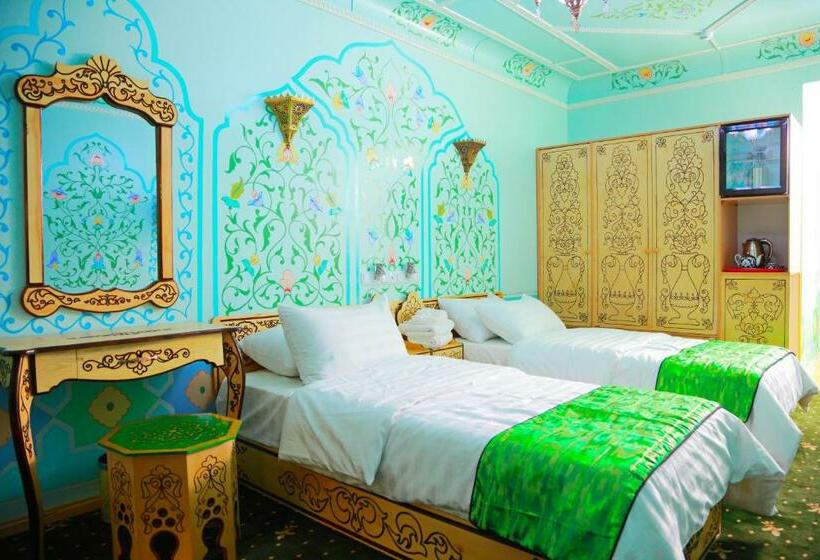 标准间, Hon Saroy