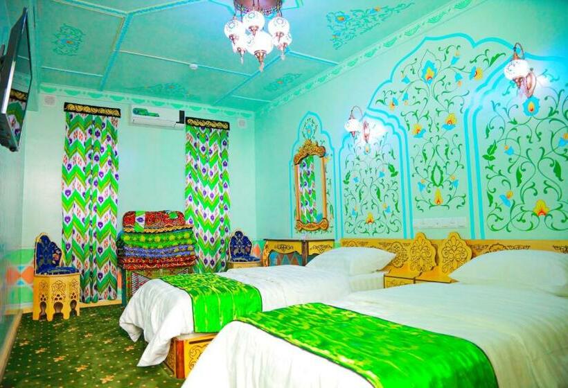 标准间, Hon Saroy