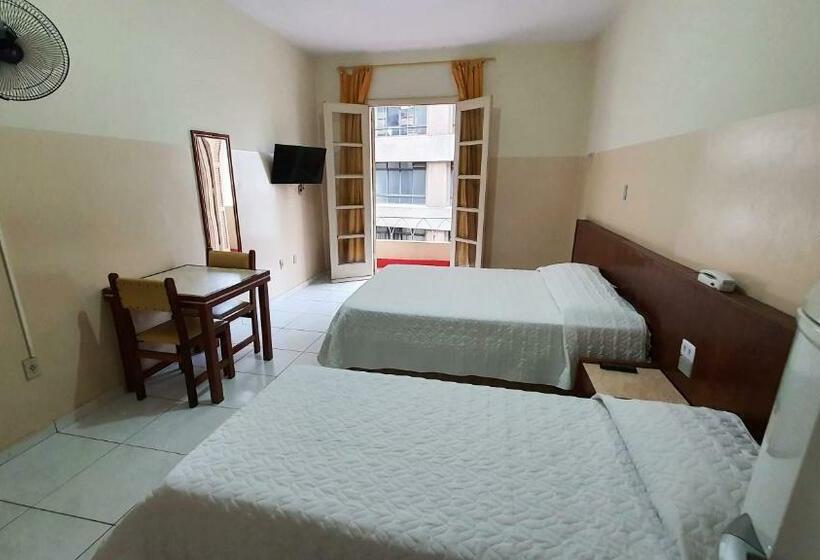 اتاق خانوادگی, Plaza Olido