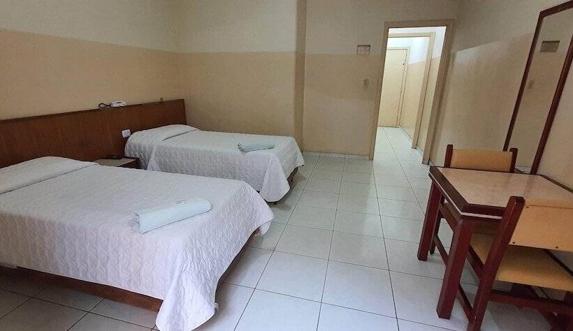 اتاق خانوادگی, Plaza Olido