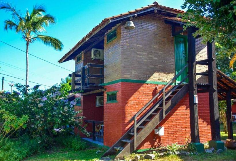 חדר לארבעה סטנדרטי עם מרפסת, Pousada Axe