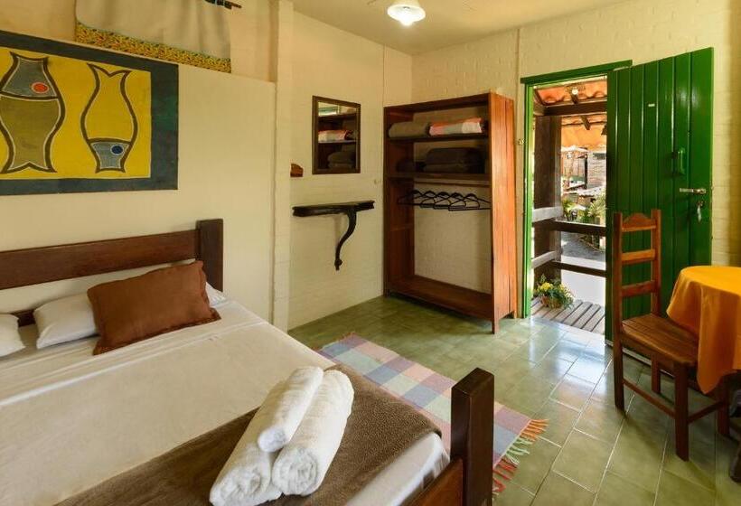 חדר לארבעה סטנדרטי עם מרפסת, Pousada Axe