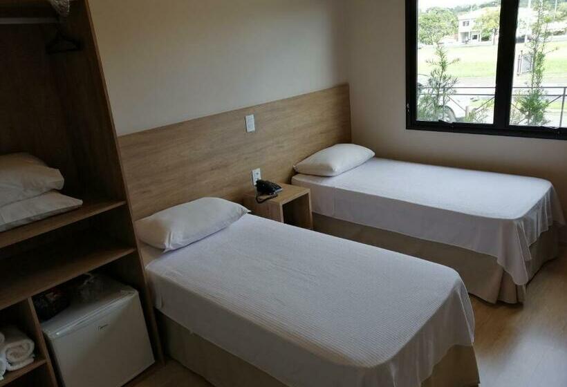 חדר אקונומי, Residence Jaguary