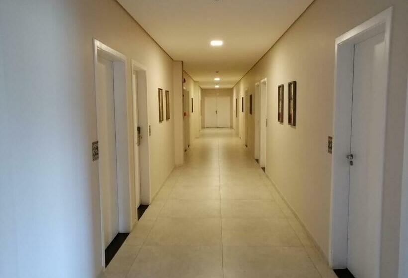 חדר אקונומי, Residence Jaguary