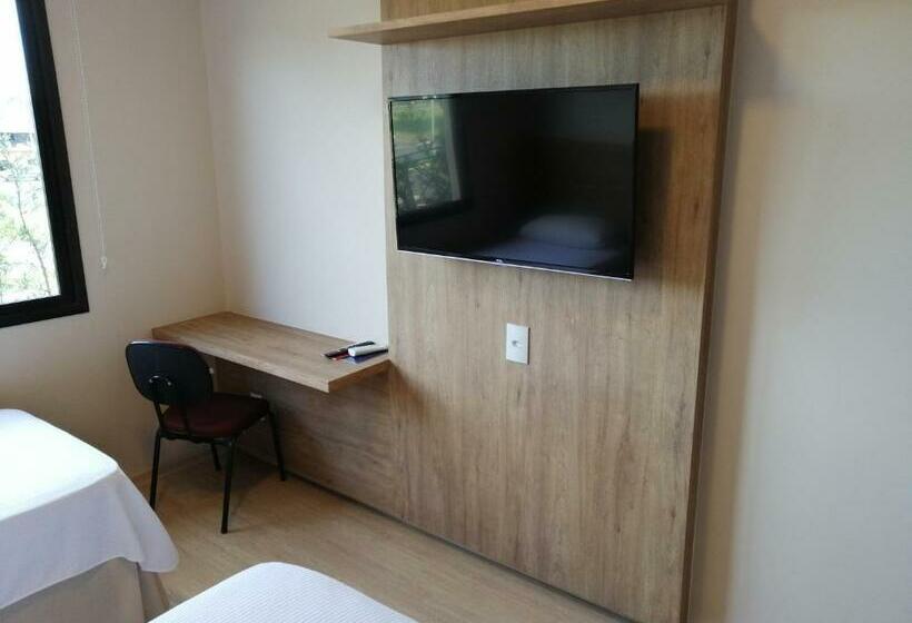 חדר אקונומי, Residence Jaguary