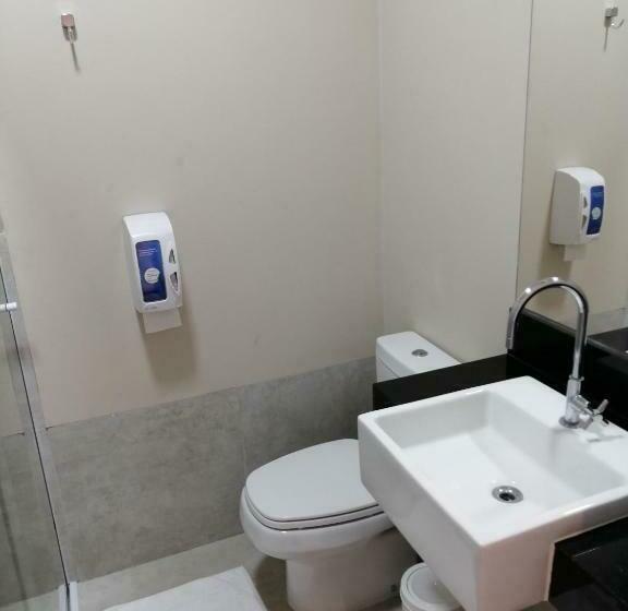 חדר אקונומי, Residence Jaguary