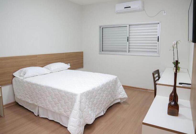 디럭스 룸, Rota Hoteis Itumbiara