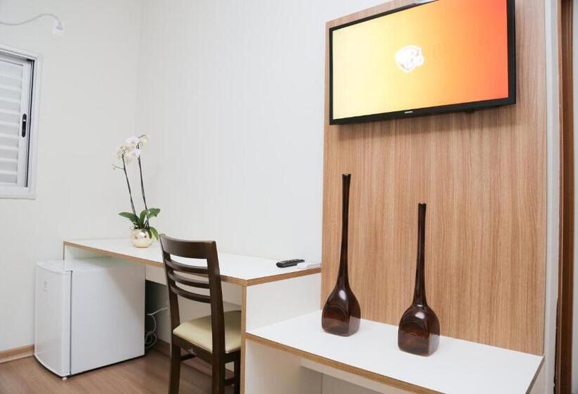 디럭스 룸, Rota Hoteis Itumbiara