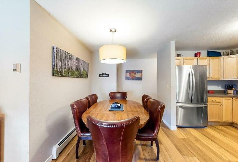 דירת שני חדרים, Villas At Walton Creek 1476