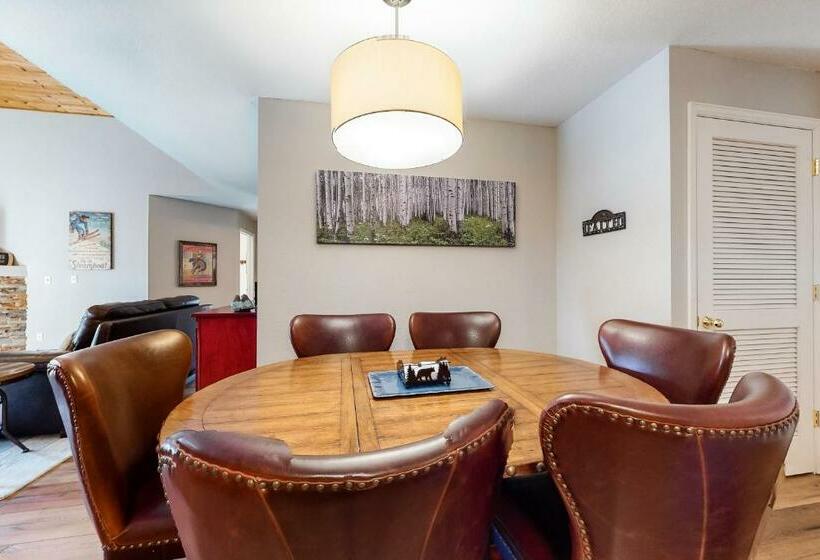 דירת שני חדרים, Villas At Walton Creek 1476