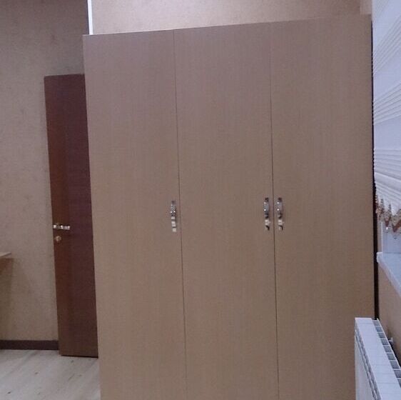 标准三人间, Baku Butik Mini