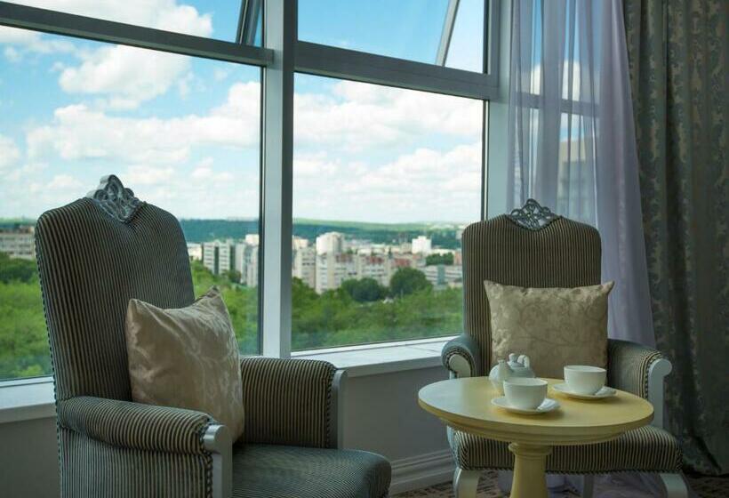 اتاق استاندارد با چشمانداز, Bristol Central Park