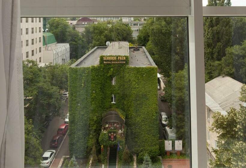 اتاق استاندارد با چشمانداز, Bristol Central Park